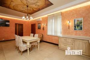 Дом 300м², 2-этажный, участок 6 сот.  