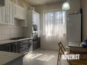 Дом 123м&sup2;, 2-этажный, участок 3 сот.  