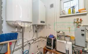 Дом 100м&sup2;, 2-этажный, участок 4 сот.  