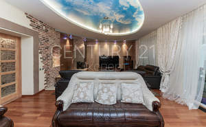 Дом 287м&sup2;, 2-этажный, участок 4 сот.  