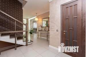 Дом 289м&sup2;, 3-этажный, участок 8 сот.  