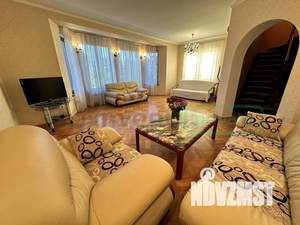 Дом 150м², 2-этажный, участок 6 сот.  