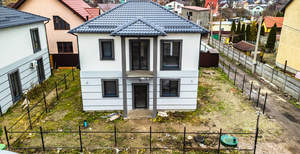 Дом 131м&sup2;, 2-этажный, участок 3 сот.  