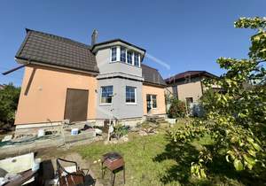 Дом 120м&sup2;, 2-этажный, участок 6 сот.  