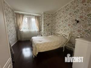 Дом 92м², 3-этажный, участок 4 сот.  