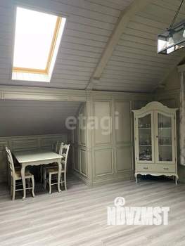 Дом 368м&sup2;, 3-этажный, участок 855 сот.  