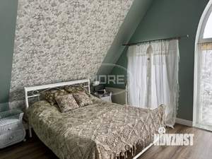 Дом 161м&sup2;, 3-этажный, участок 6 сот.  