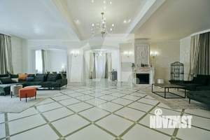 Дом 520м², 3-этажный, участок 6 сот.  