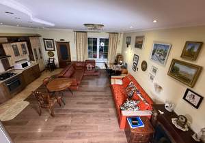 Дом 200м², 3-этажный, участок 2 сот.  