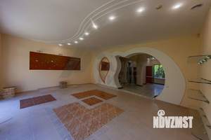 Таунхаус 210м², 3-этажный, участок 8 сот.  