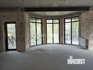 Дом 299м², 2-этажный, участок 6 сот.  