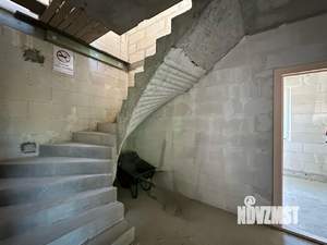 Дом 187м&sup2;, 2-этажный, участок 10 сот.  