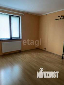 Дом 214м&sup2;, 2-этажный, участок 4 сот.  