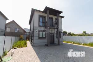 Дом 99м&sup2;, 2-этажный, участок 3 сот.  