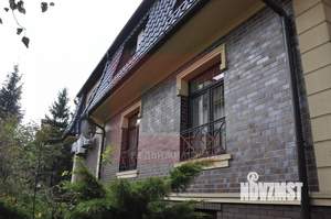 Дом 489м&sup2;, 3-этажный, участок 6 сот.  