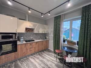 Дом 144м&sup2;, 2-этажный, участок 11 сот.  