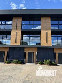 Таунхаус 260м&sup2;, 3-этажный, участок 3 сот.  