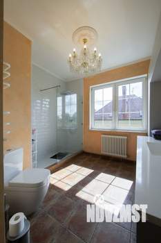 Дом 557м&sup2;, 4-этажный, участок 8 сот.  