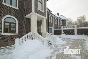 Дом 261м&sup2;, 3-этажный, участок 7 сот.  