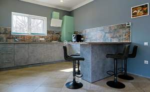 Дом 184м&sup2;, 2-этажный, участок 9 сот.  