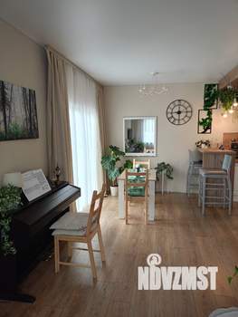 Дом 98м&sup2;, 2-этажный, участок 5 сот.  