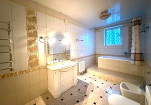 Дом 200м², 3-этажный, участок 2 сот.  