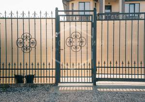 Дом 204м&sup2;, 2-этажный, участок 6 сот.  