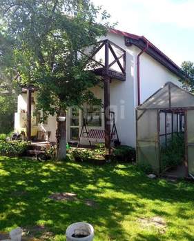 Дом 179м², 2-этажный, участок 10 сот.  