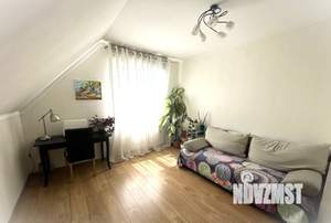 Дом 114м², 2-этажный, участок 6 сот.  