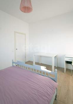 Дом 214м&sup2;, 3-этажный, участок 6 сот.  