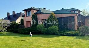 Дом 250м², 2-этажный, участок 10 сот.  