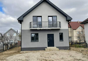 Дом 142м&sup2;, 2-этажный, участок 5 сот.  