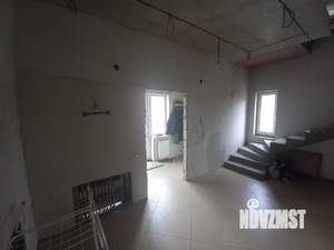 Дом 217м², 2-этажный, участок 5 сот.  