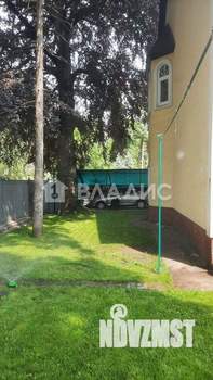 Дом 394м&sup2;, 2-этажный, участок 8 сот.  