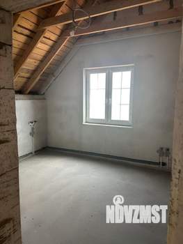Коттедж 180м², 2-этажный, участок 5 сот.  