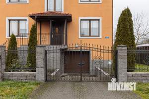 Дом 348м&sup2;, 3-этажный, участок 6 сот.  