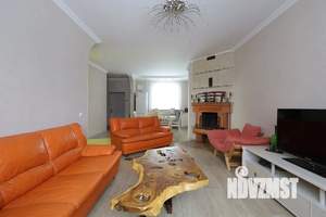 Таунхаус 220м², 2-этажный, участок 6 сот.  