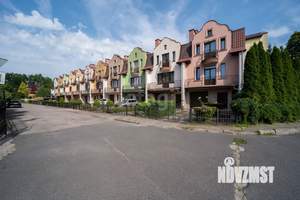 Таунхаус 216м&sup2;, 3-этажный, участок 4 сот.  