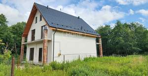 Дом 250м², 3-этажный, участок 5 сот.  