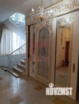 Дом 507м&sup2;, 3-этажный, участок 7 сот.  