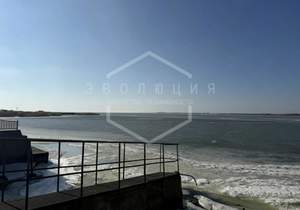 Дом 50м&sup2;, 2-этажный, участок 2 сот.  