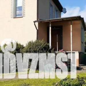 Дом 180м&sup2;, 2-этажный, участок 6 сот.  