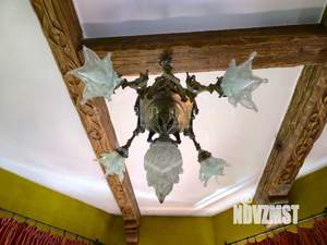 Дом 262м&sup2;, 4-этажный, участок 12 сот.  