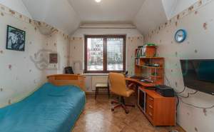 Дом 195м², 3-этажный, участок 2 сот.  