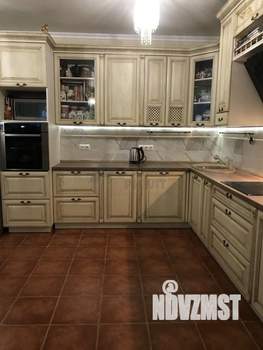 Дом 180м&sup2;, 2-этажный, участок 8 сот.  