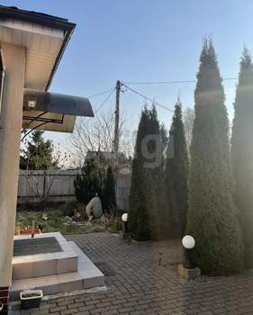 Дом 90м&sup2;, 2-этажный, участок 6 сот.  