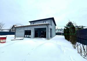 Дом 217м&sup2;, 2-этажный, участок 7 сот.  