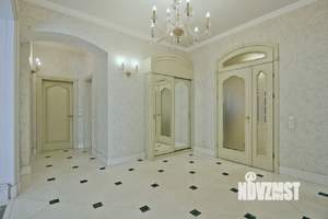 Дом 520м², 3-этажный, участок 6 сот.  