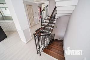 Таунхаус 220м², 3-этажный, участок 1 сот.  