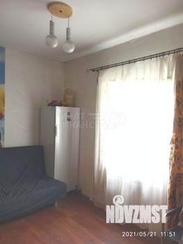 Дом 180м&sup2;, 2-этажный, участок 10 сот.  